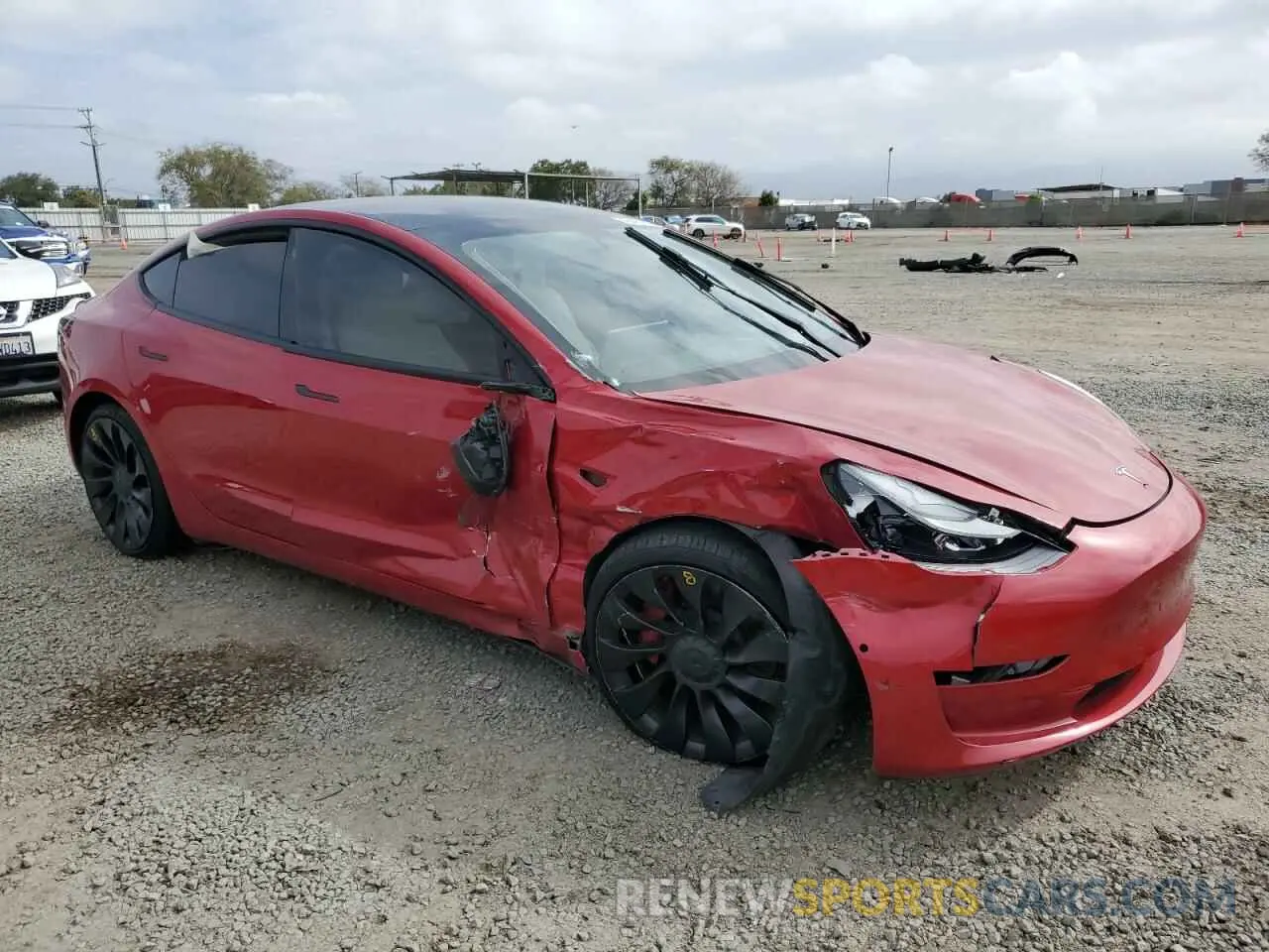 4 fotografías del automóvil dañado 5YJ3E1EC2NF268046 TESLA MODEL 3 2022
