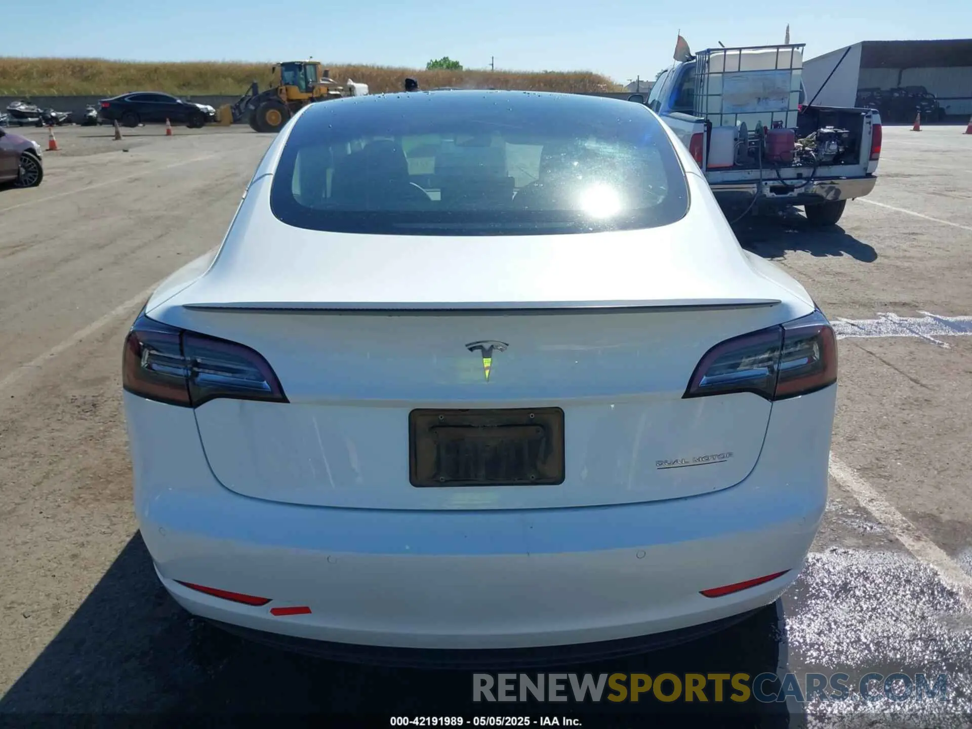 16 fotografías del automóvil dañado 5YJ3E1EC2NF270198 TESLA MODEL 3 2022