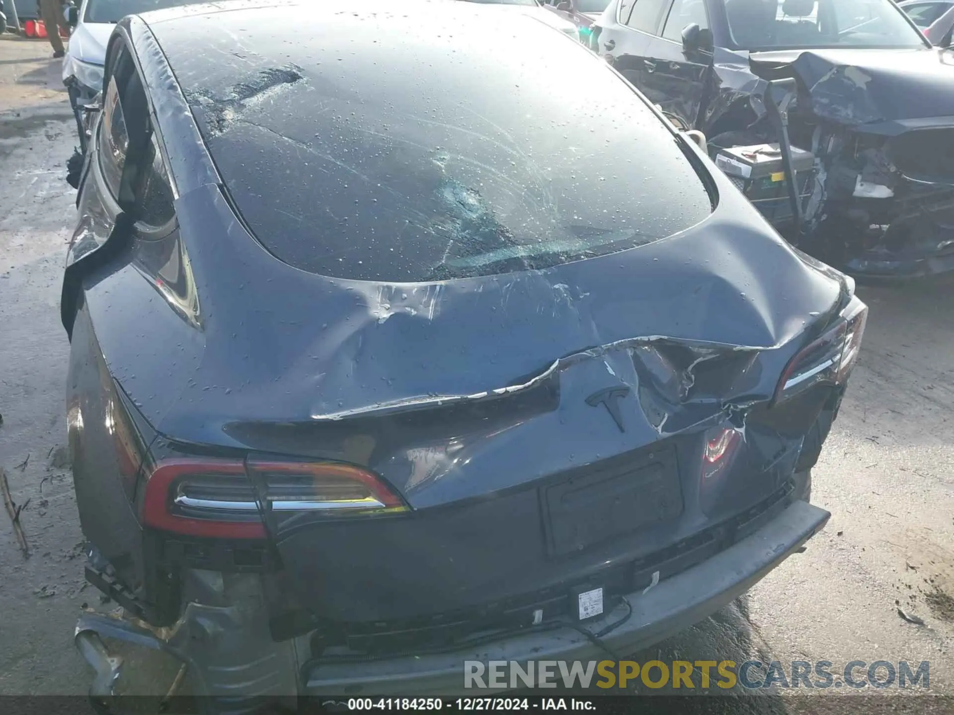 11 fotografías del automóvil dañado 5YJ3E1EC2NF273764 TESLA MODEL 3 2022