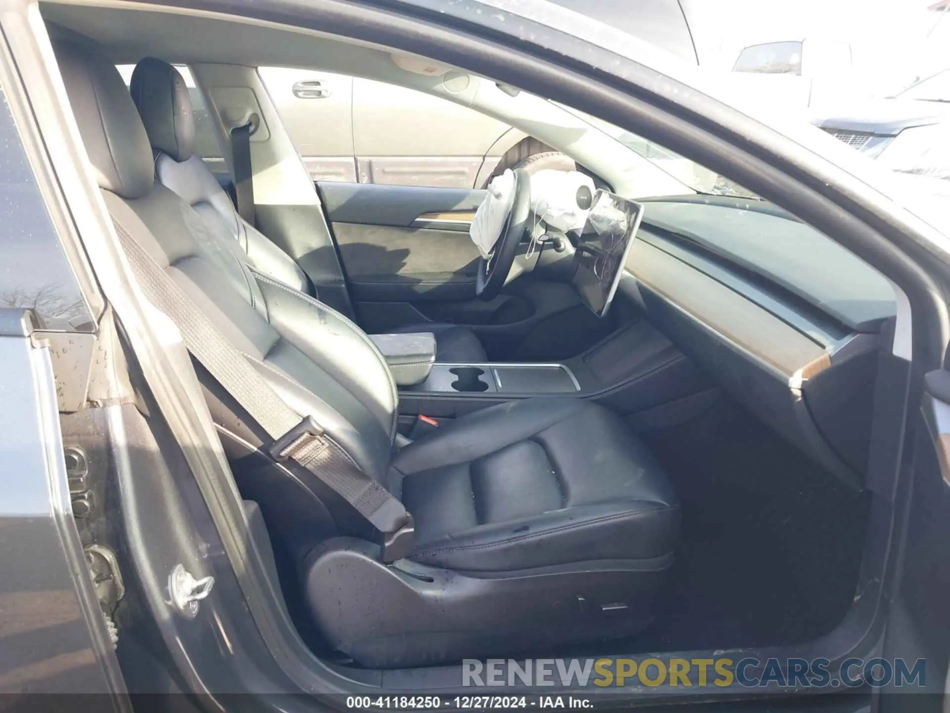 5 fotografías del automóvil dañado 5YJ3E1EC2NF273764 TESLA MODEL 3 2022