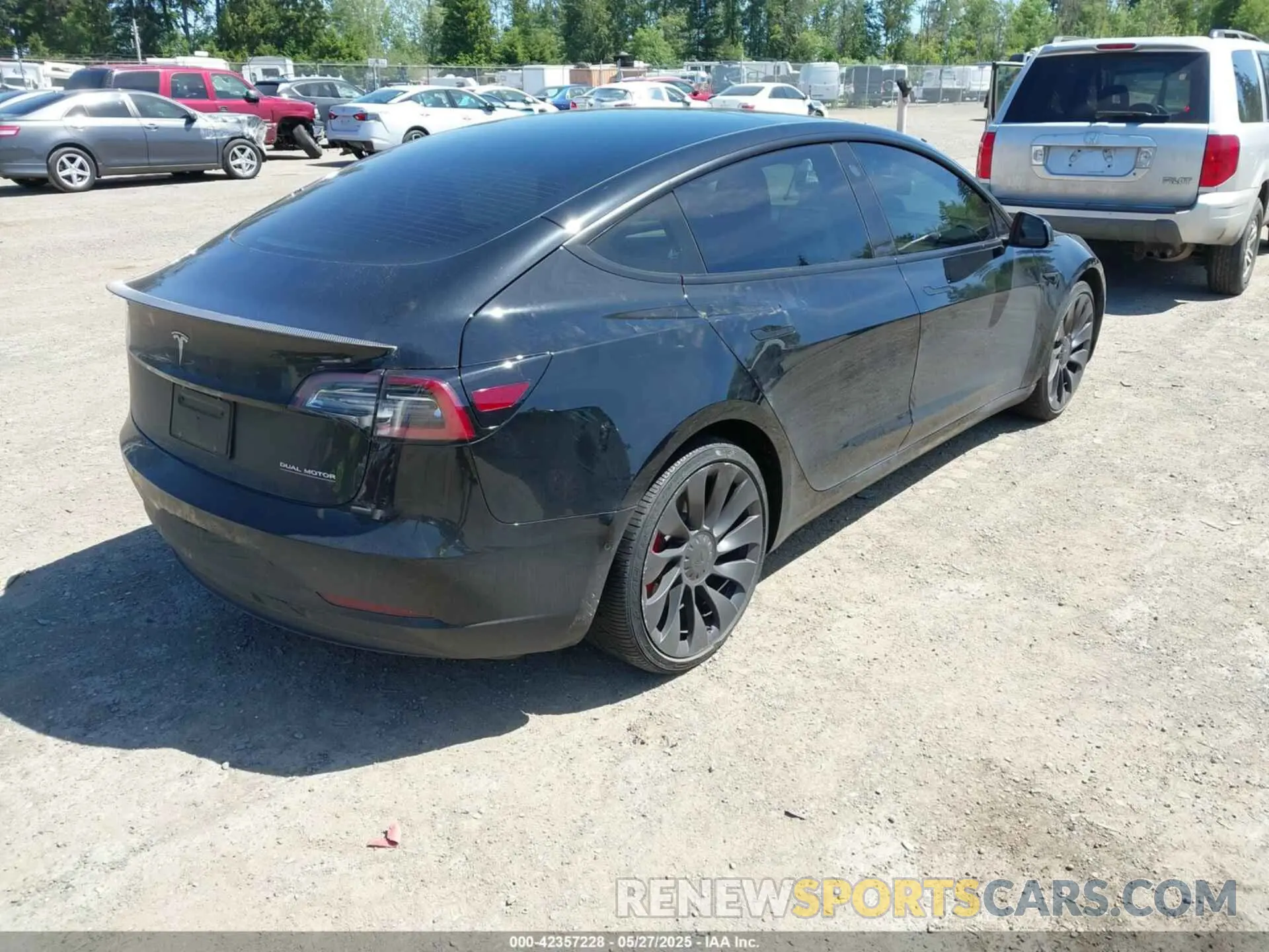 4 fotografías del automóvil dañado 5YJ3E1EC3NF348486 TESLA MODEL 3 2022