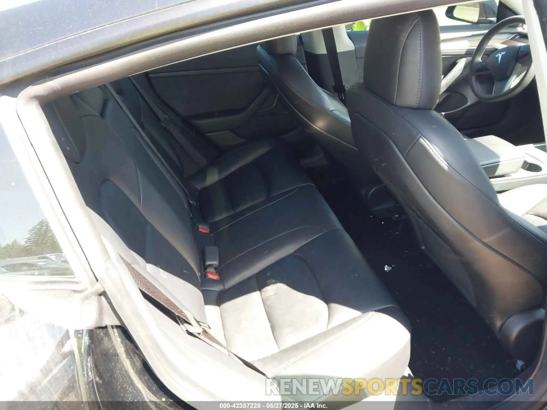 8 fotografías del automóvil dañado 5YJ3E1EC3NF348486 TESLA MODEL 3 2022