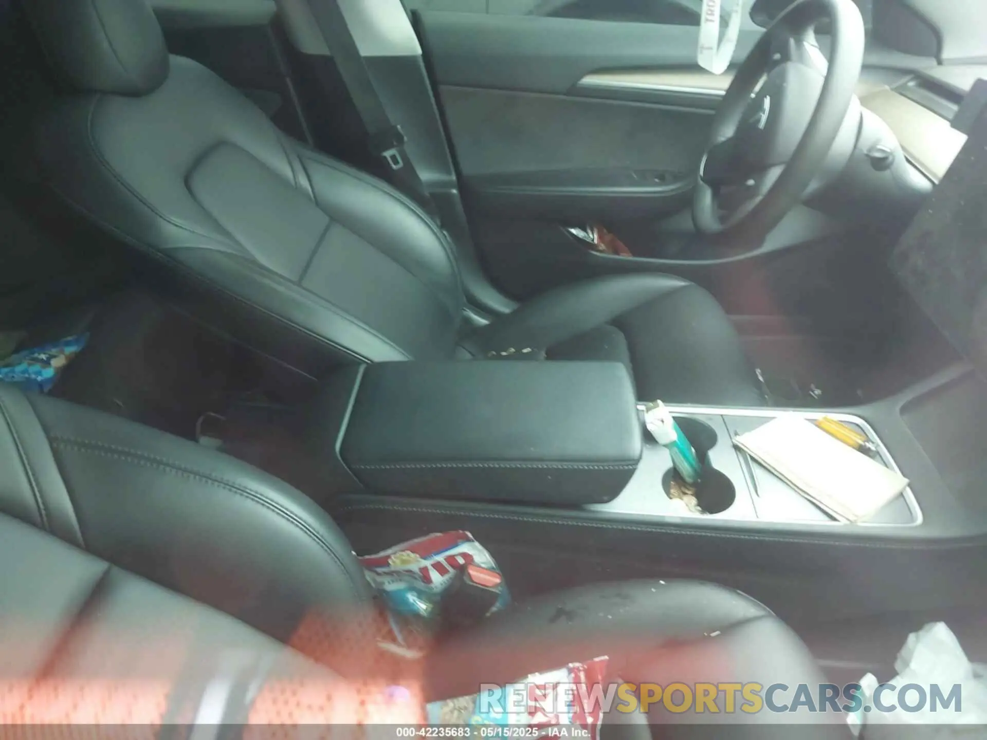 8 fotografías del automóvil dañado 5YJ3E1EC4NF125289 TESLA MODEL 3 2022