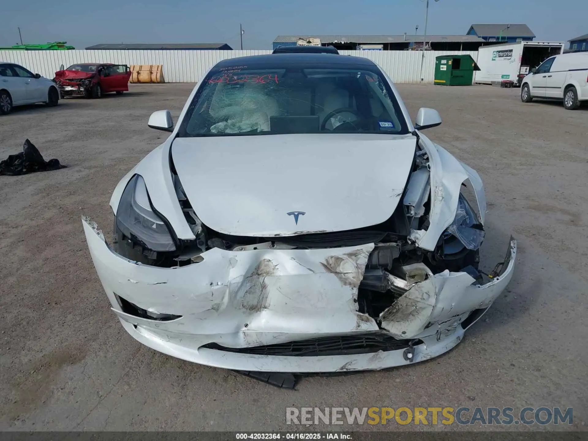 13 fotografías del automóvil dañado 5YJ3E1EC4NF134624 TESLA MODEL 3 2022