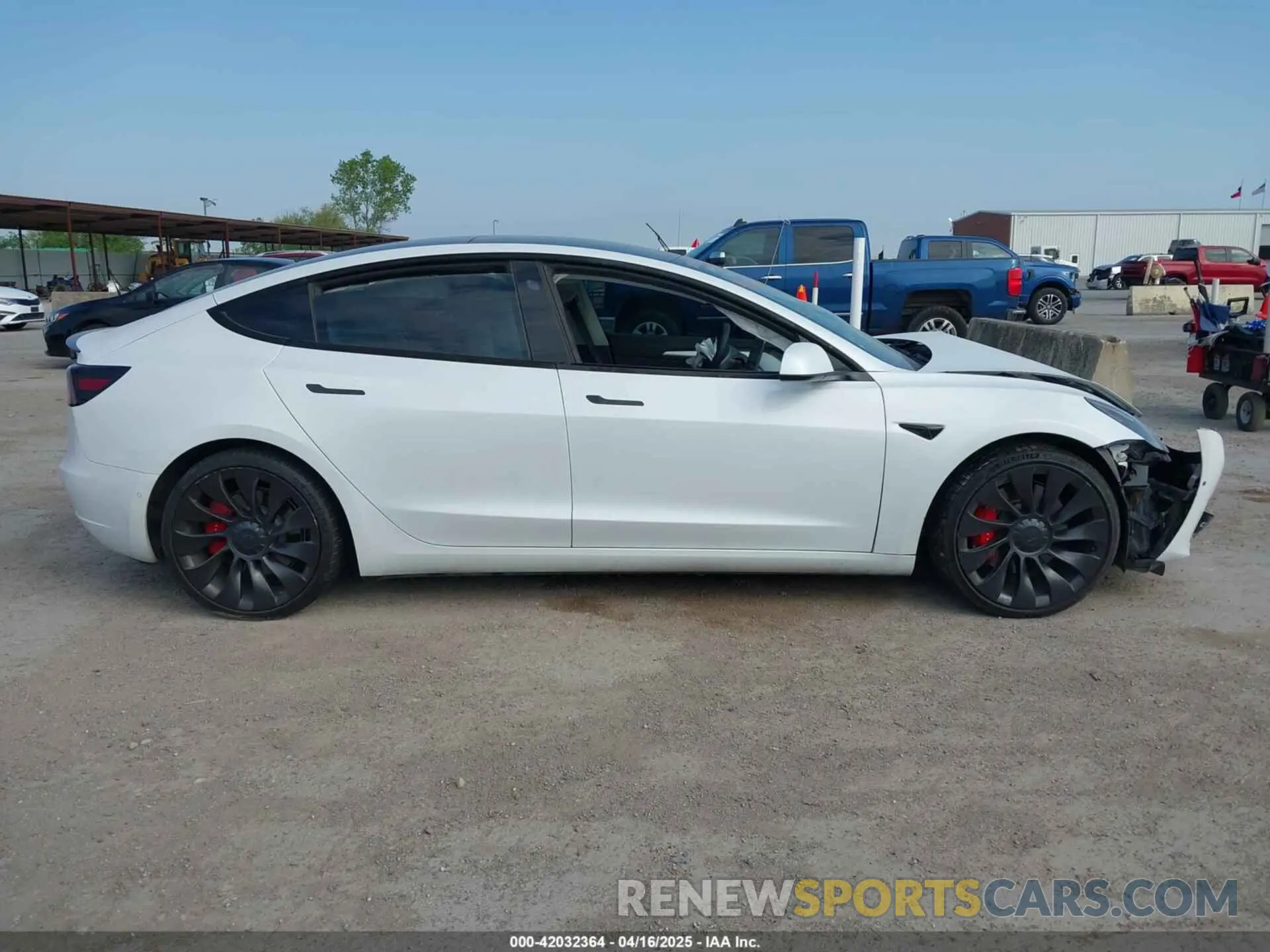 14 fotografías del automóvil dañado 5YJ3E1EC4NF134624 TESLA MODEL 3 2022