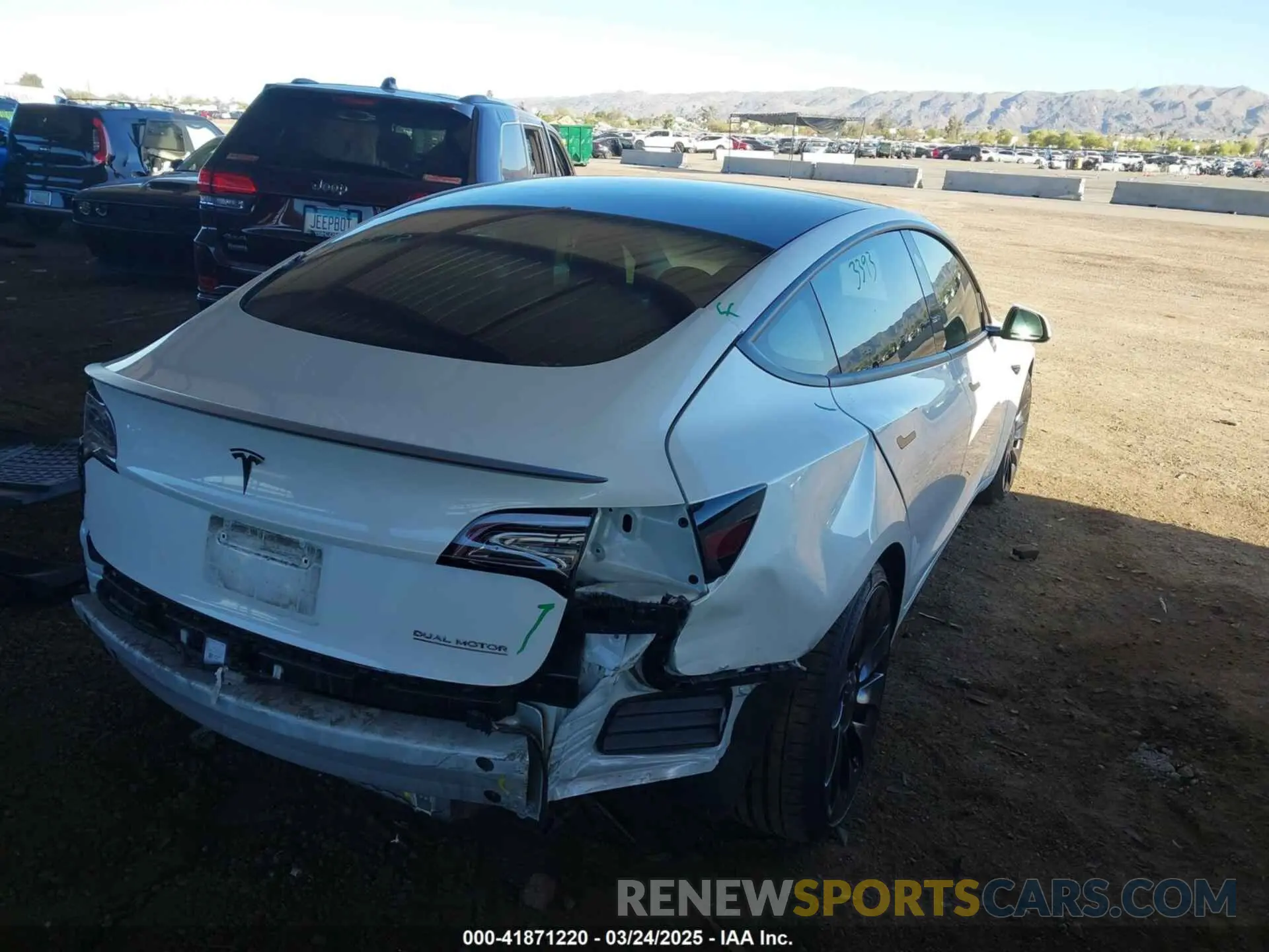 4 fotografías del automóvil dañado 5YJ3E1EC4NF342227 TESLA MODEL 3 2022