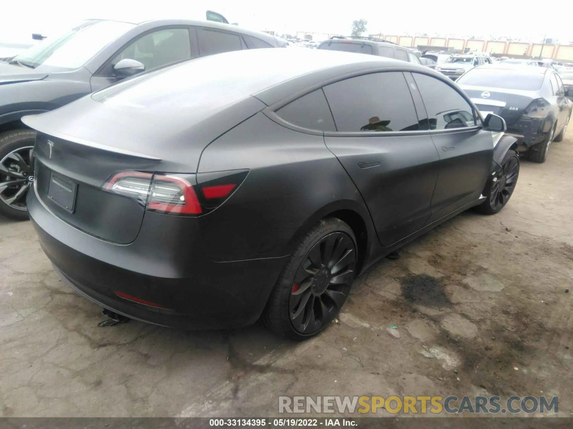 4 fotografías del automóvil dañado 5YJ3E1EC5NF113300 TESLA MODEL 3 2022