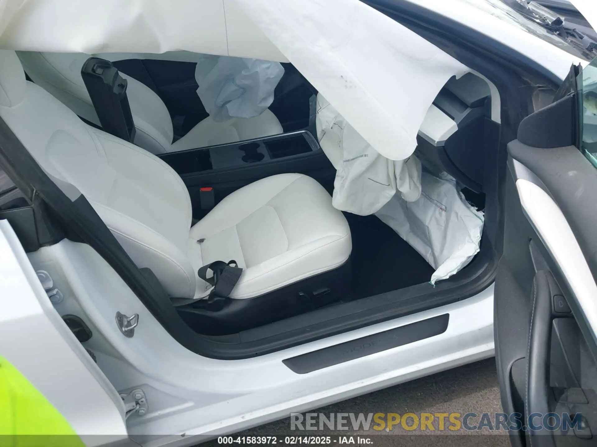 5 fotografías del automóvil dañado 5YJ3E1EC6NF111958 TESLA MODEL 3 2022