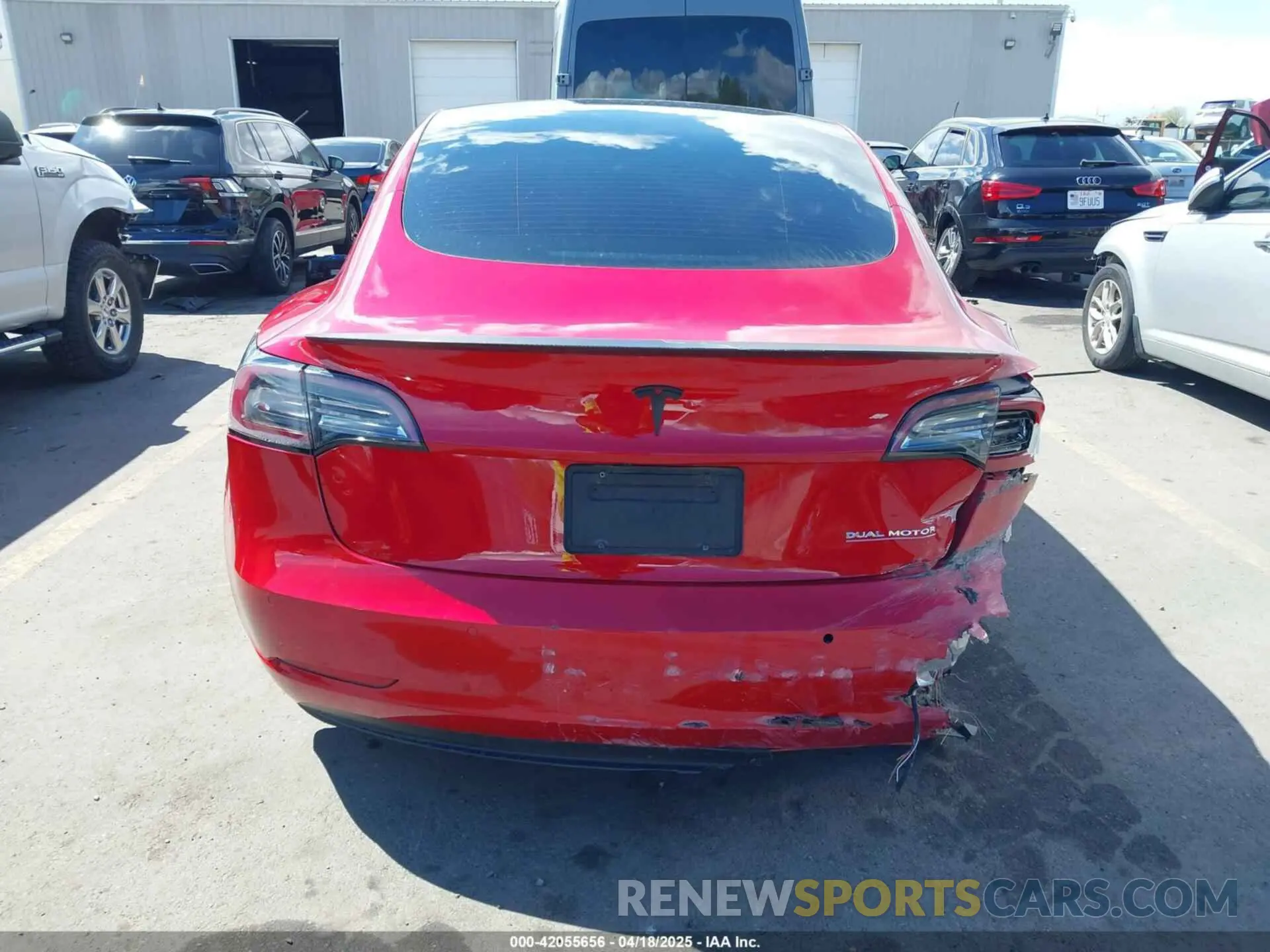 15 fotografías del automóvil dañado 5YJ3E1EC6NF127433 TESLA MODEL 3 2022