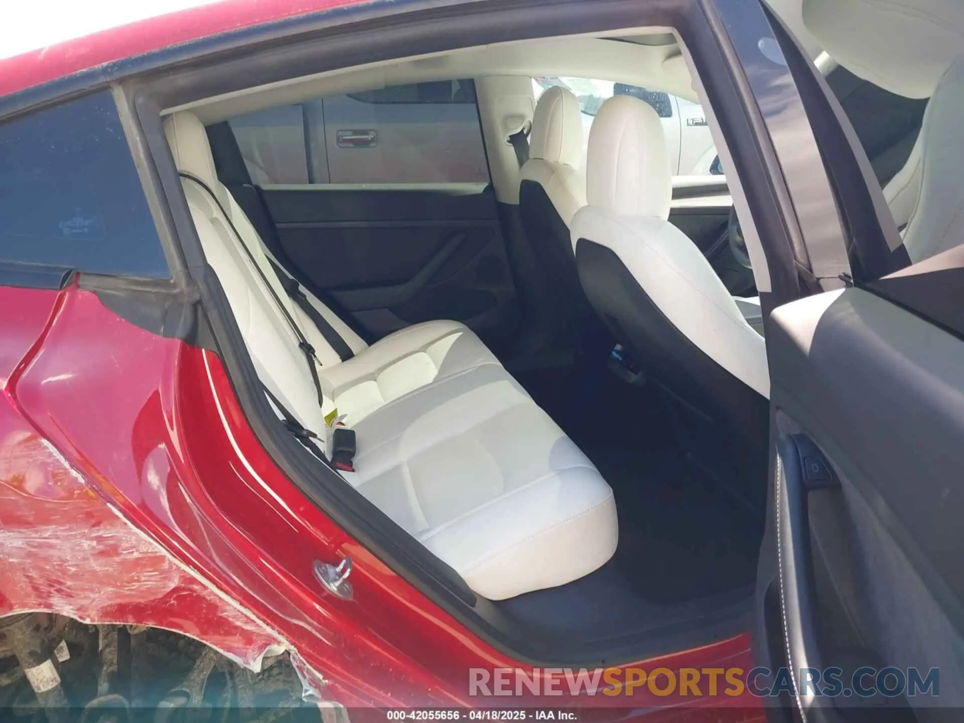 8 fotografías del automóvil dañado 5YJ3E1EC6NF127433 TESLA MODEL 3 2022