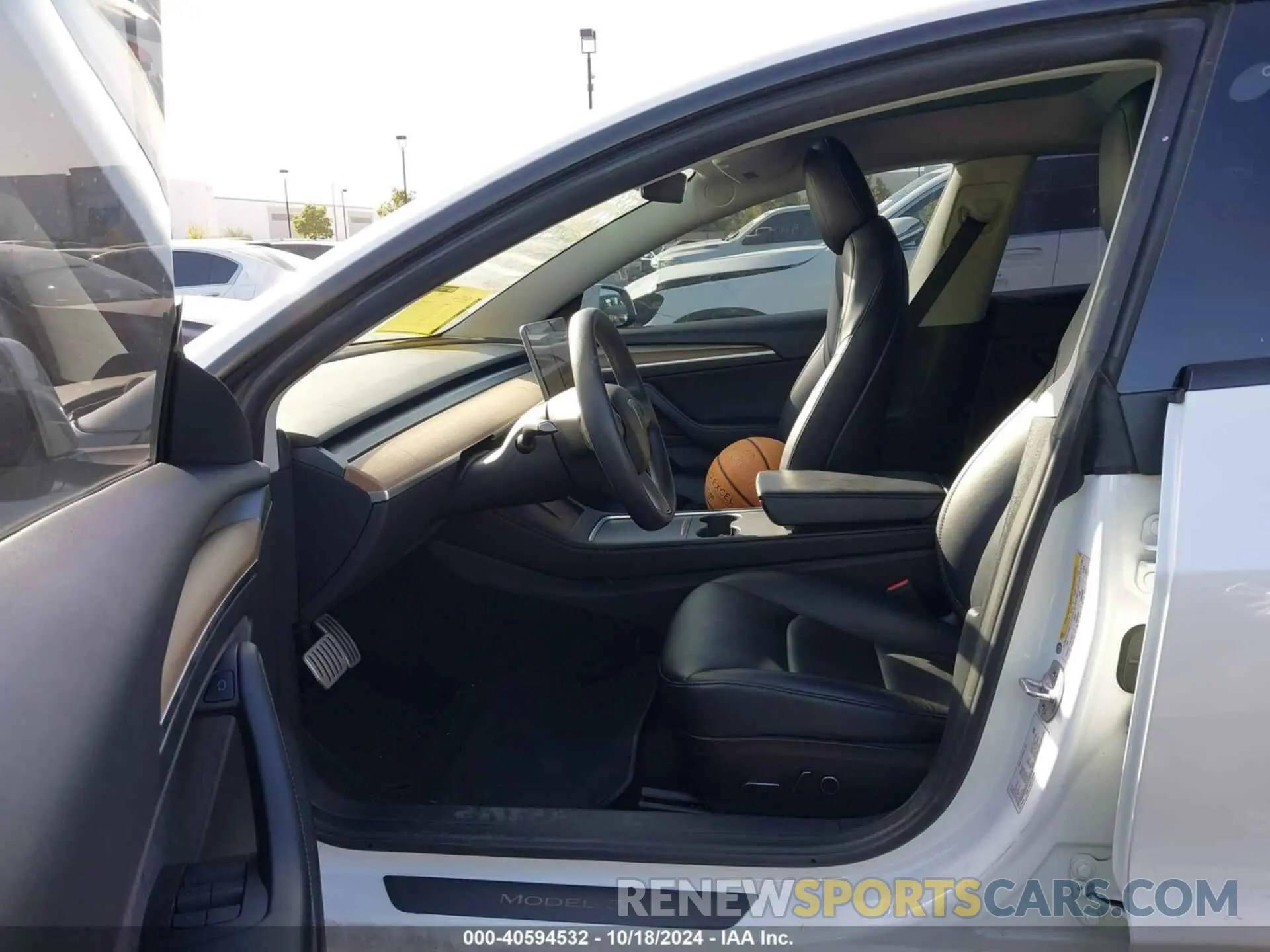 5 fotografías del automóvil dañado 5YJ3E1EC6NF204141 TESLA MODEL 3 2022