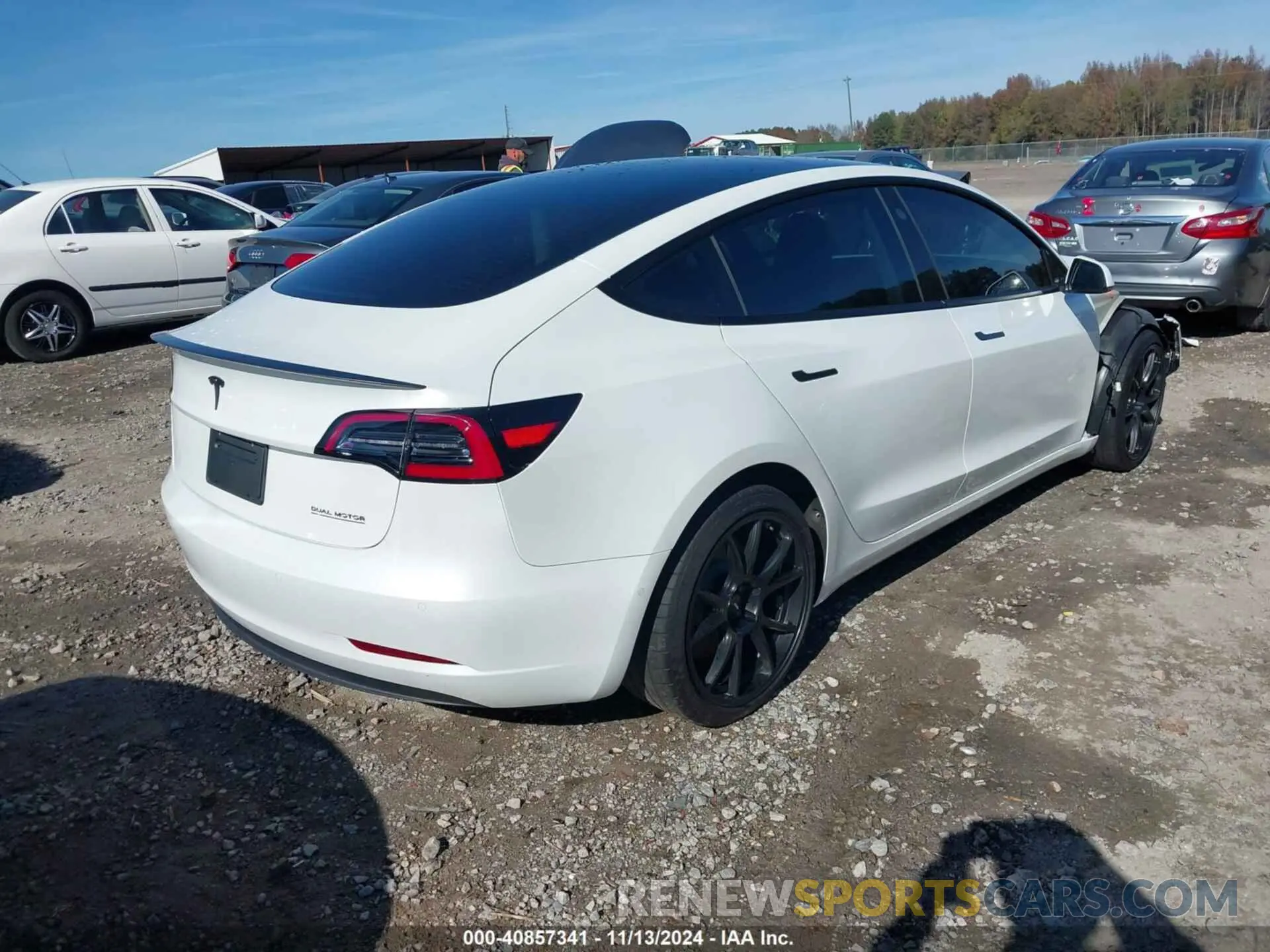4 fotografías del automóvil dañado 5YJ3E1EC6NF342892 TESLA MODEL 3 2022