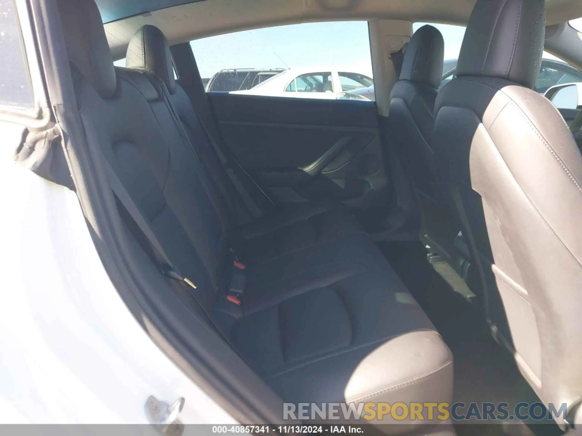 8 fotografías del automóvil dañado 5YJ3E1EC6NF342892 TESLA MODEL 3 2022