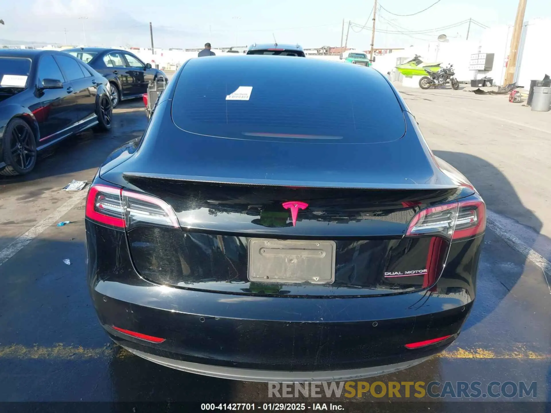 15 fotografías del automóvil dañado 5YJ3E1EC7NF137744 TESLA MODEL 3 2022