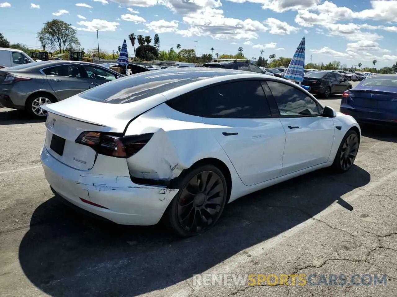 3 fotografías del automóvil dañado 5YJ3E1EC7NF248083 TESLA MODEL 3 2022