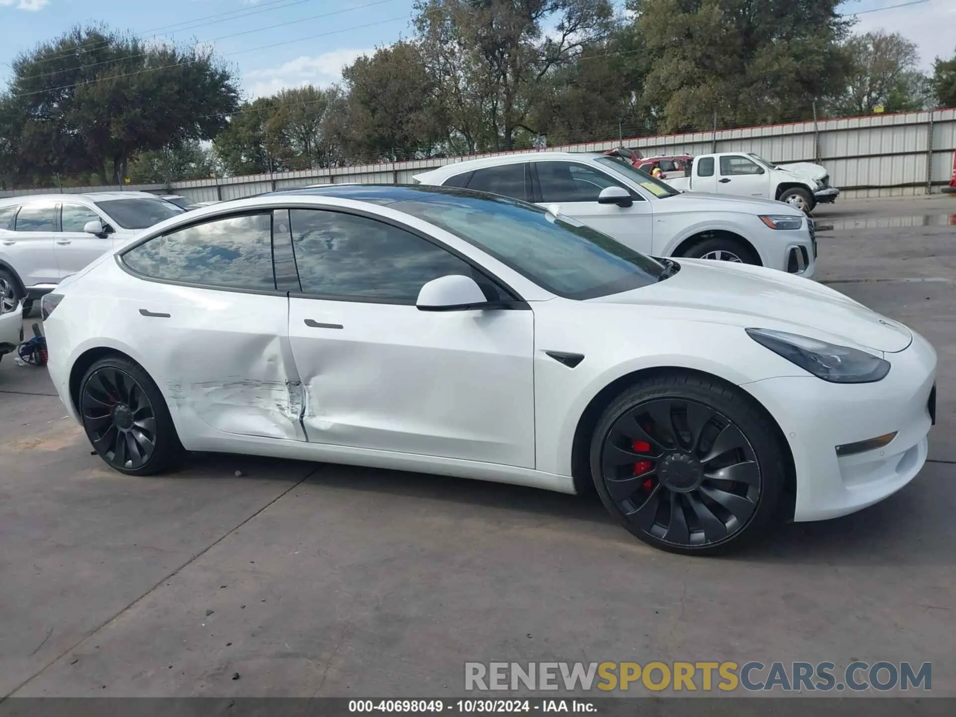 13 fotografías del automóvil dañado 5YJ3E1EC8NF163155 TESLA MODEL 3 2022