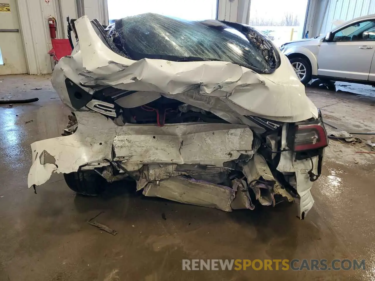 6 fotografías del automóvil dañado 5YJ3E1EC8NF200530 TESLA MODEL 3 2022