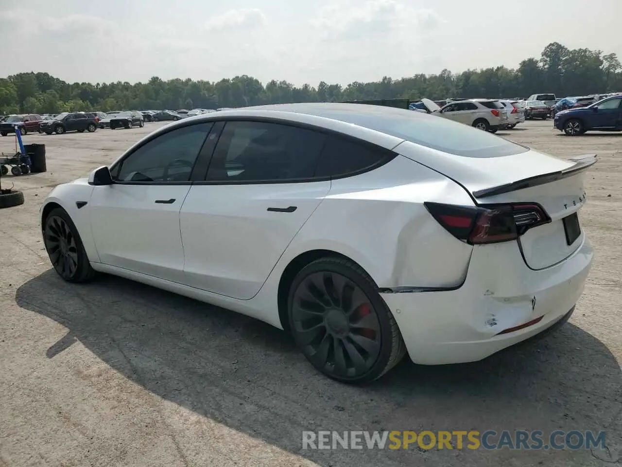 2 fotografías del automóvil dañado 5YJ3E1EC8NF269850 TESLA MODEL 3 2022