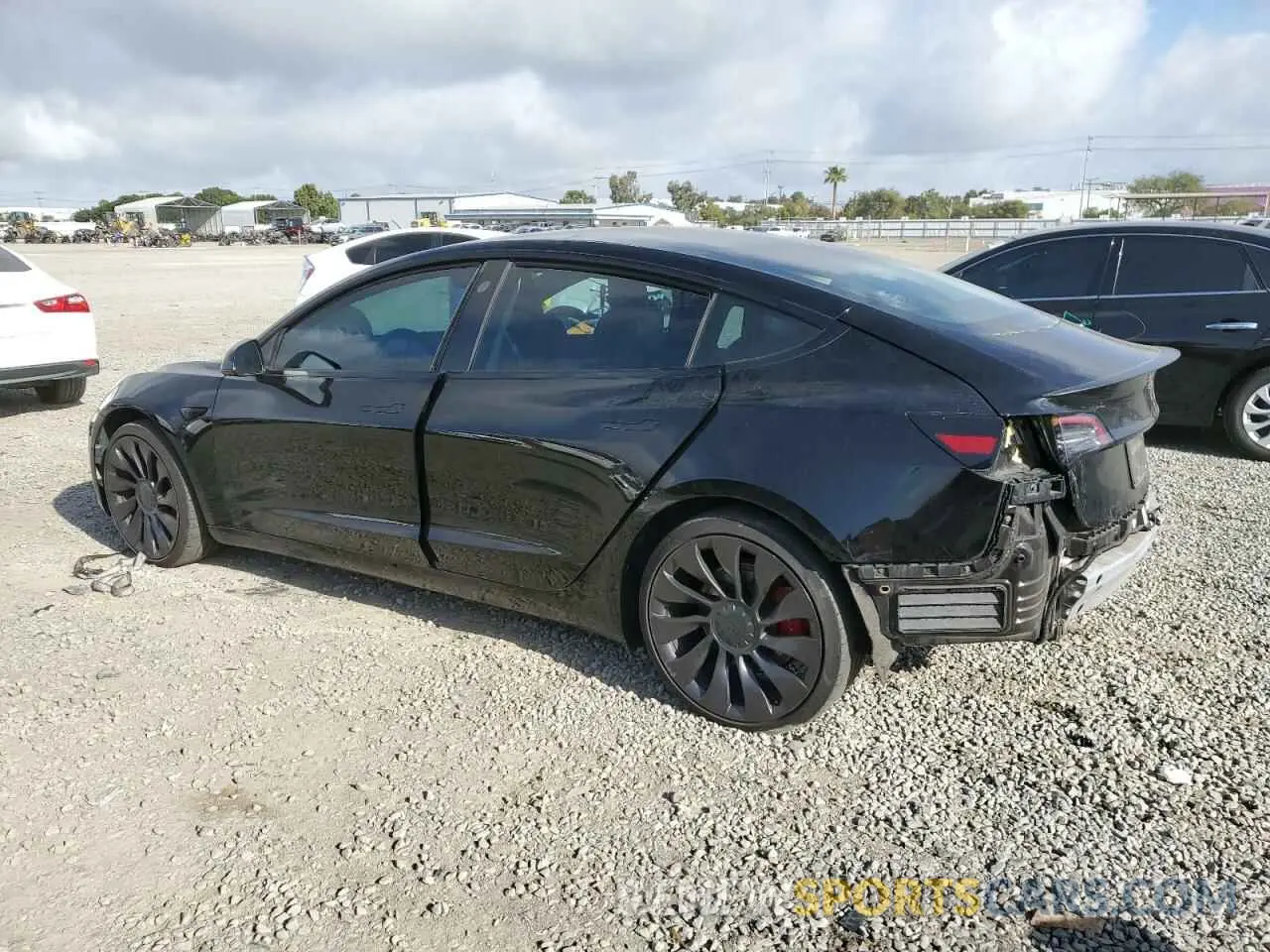 2 fotografías del automóvil dañado 5YJ3E1EC9NF130911 TESLA MODEL 3 2022