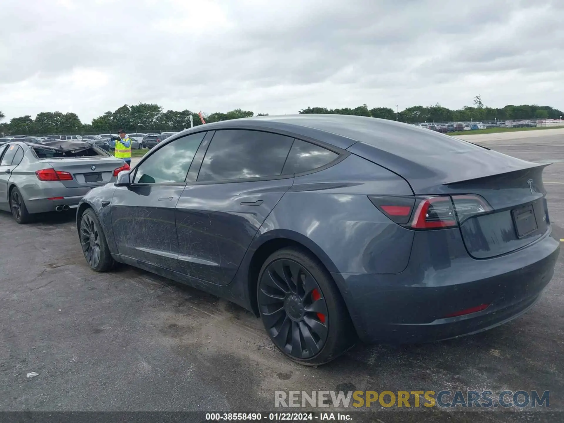 3 fotografías del automóvil dañado 5YJ3E1EC9NF273759 TESLA MODEL 3 2022