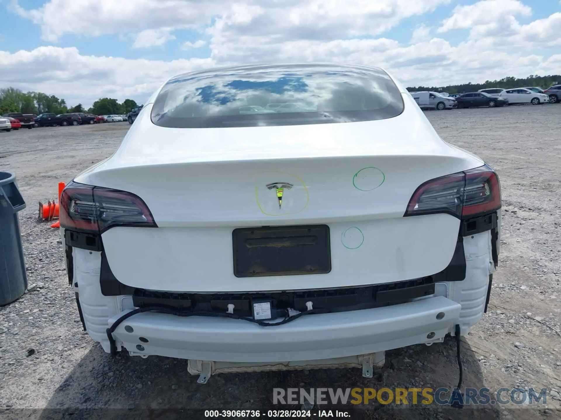17 fotografías del automóvil dañado 5YJ3E1EA0PF406572 TESLA MODEL 3 2023
