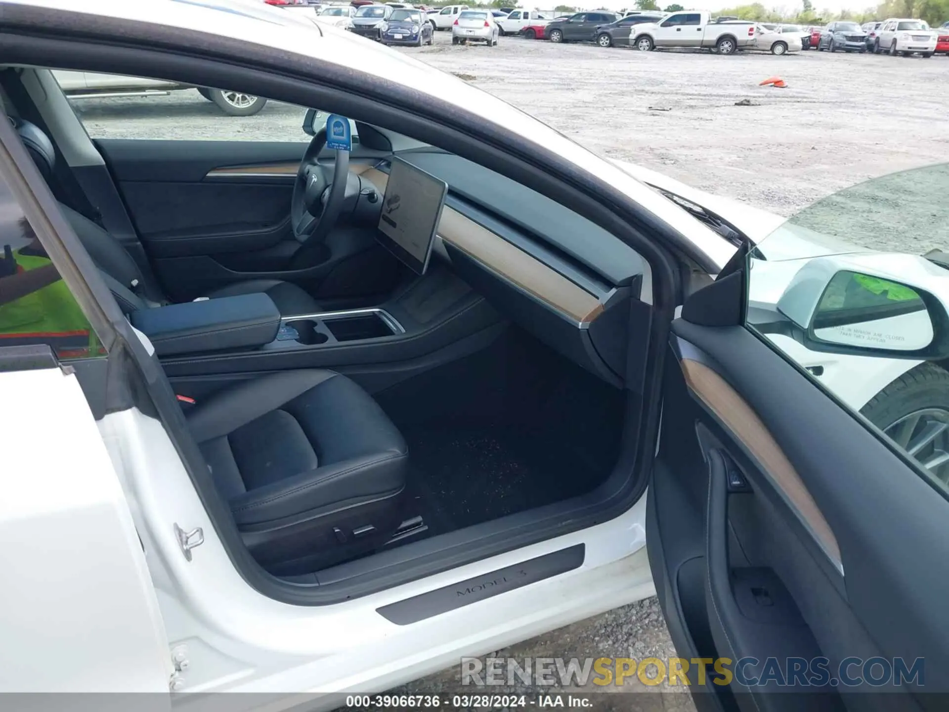 5 fotografías del automóvil dañado 5YJ3E1EA0PF406572 TESLA MODEL 3 2023