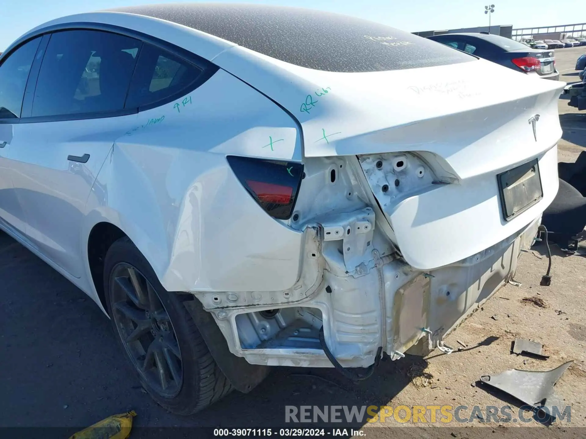 18 fotografías del automóvil dañado 5YJ3E1EA0PF411903 TESLA MODEL 3 2023
