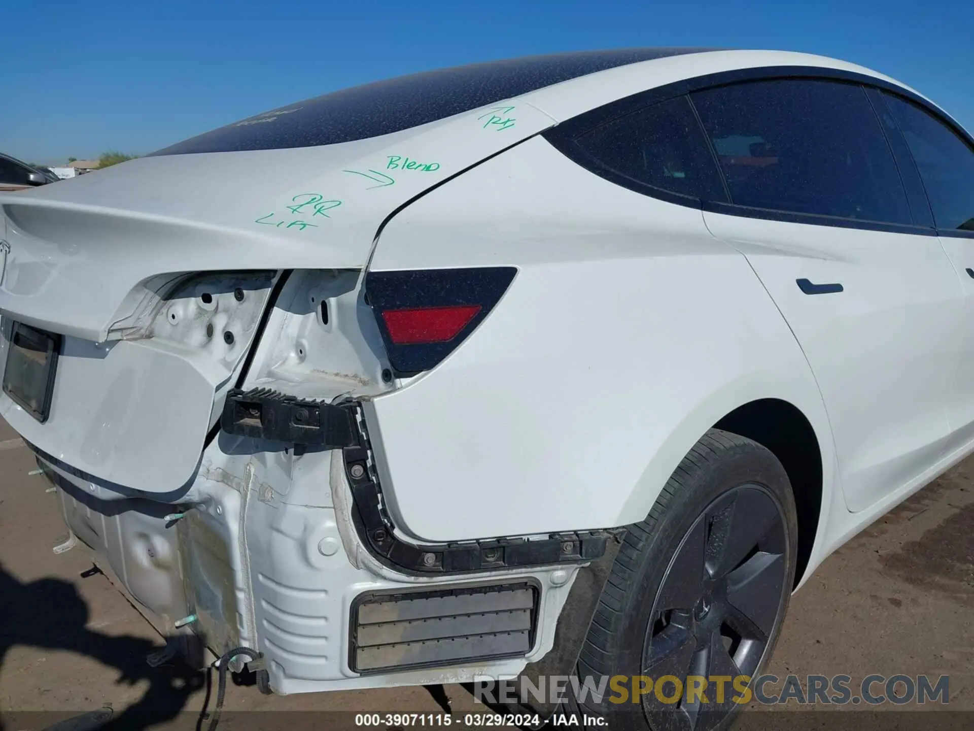 21 fotografías del automóvil dañado 5YJ3E1EA0PF411903 TESLA MODEL 3 2023