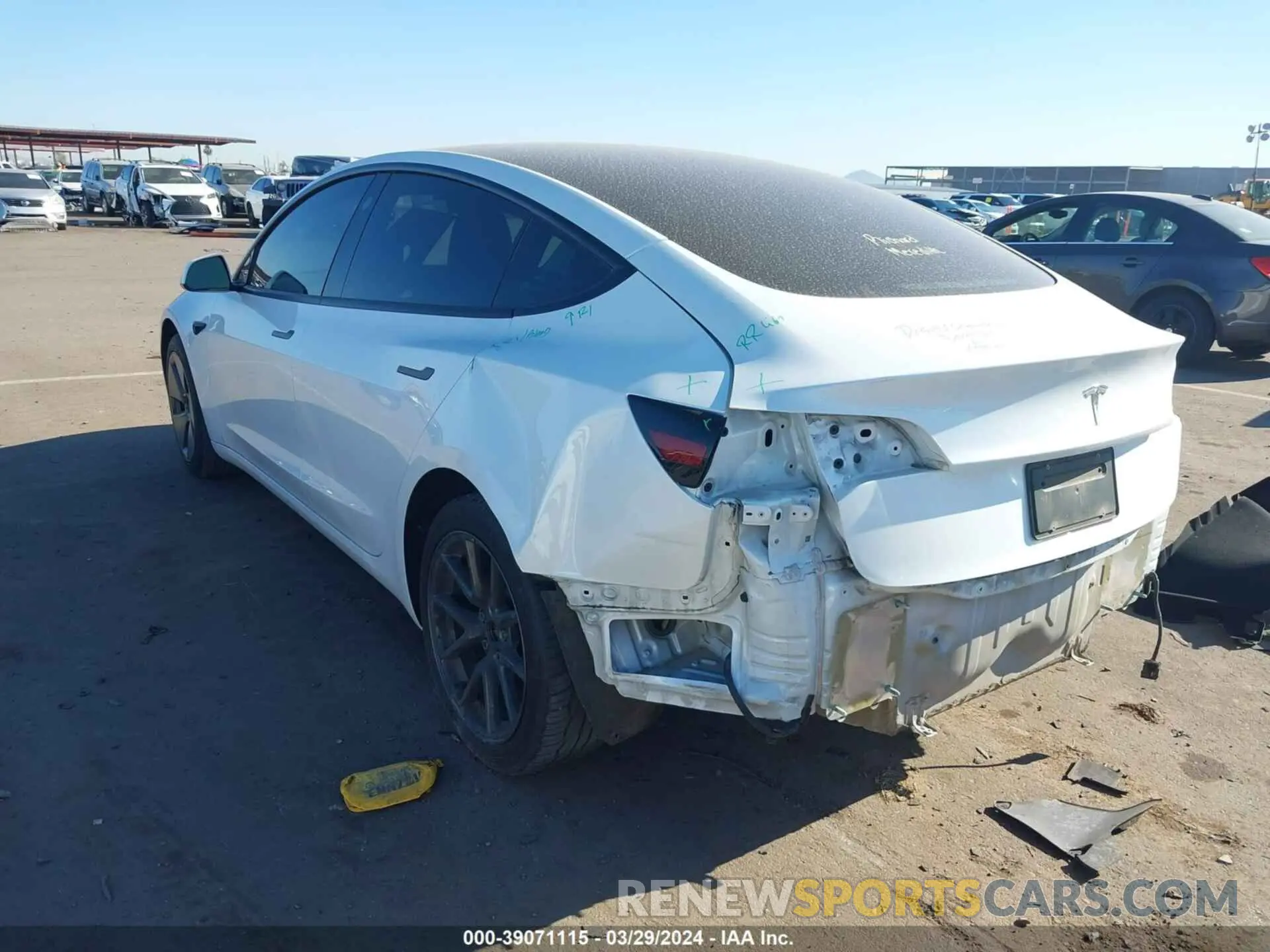 3 fotografías del automóvil dañado 5YJ3E1EA0PF411903 TESLA MODEL 3 2023