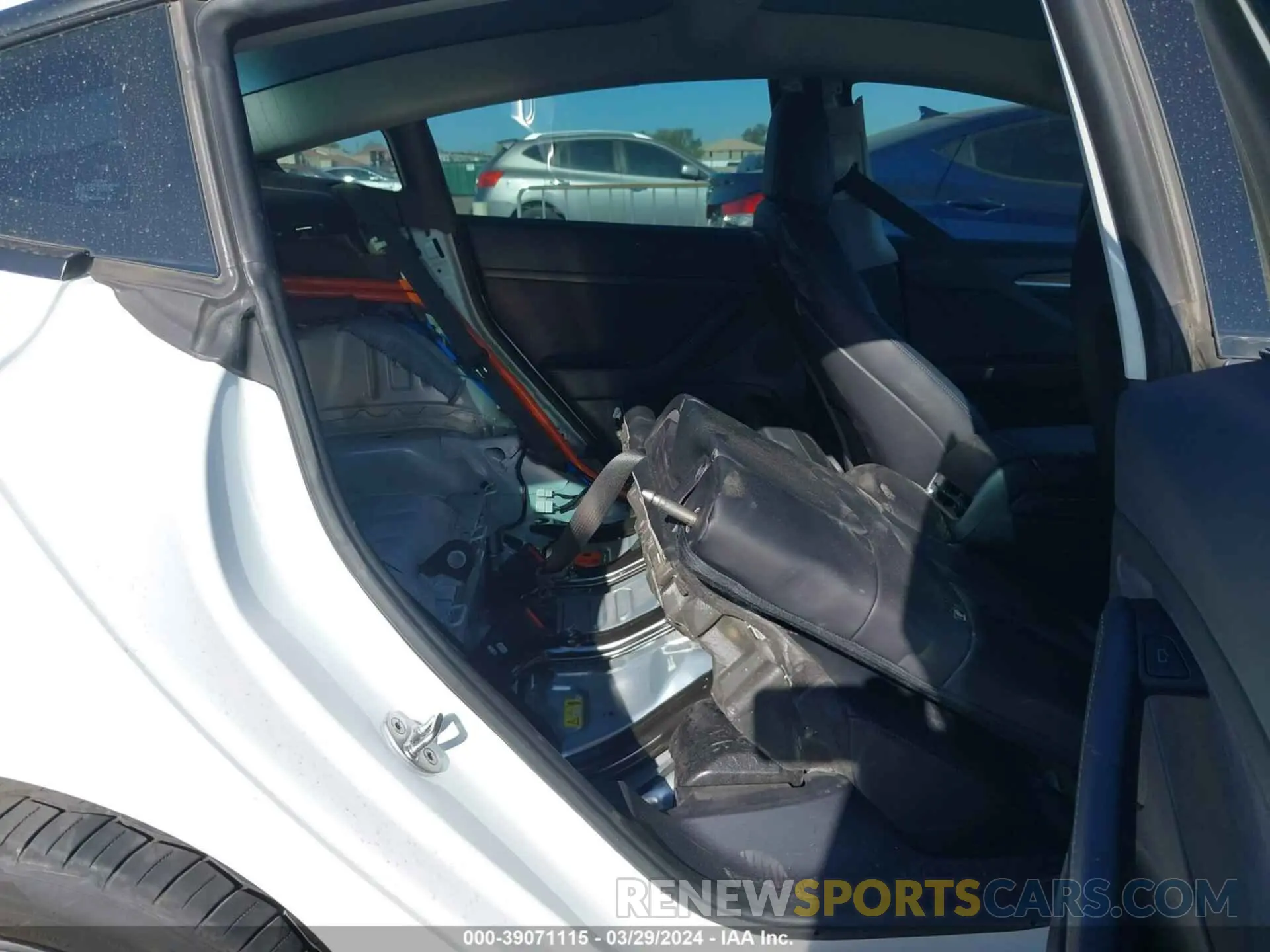 8 fotografías del automóvil dañado 5YJ3E1EA0PF411903 TESLA MODEL 3 2023