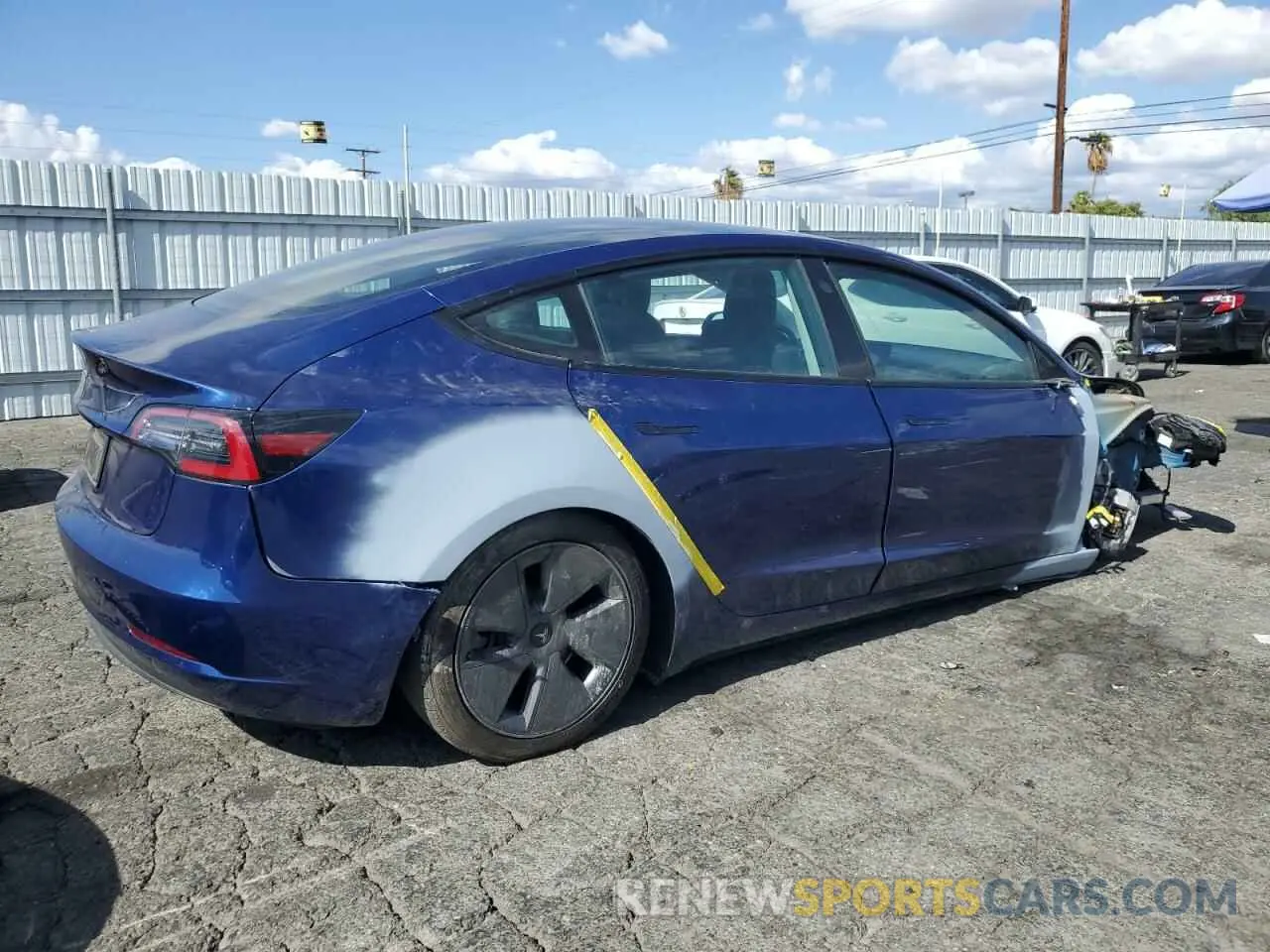 3 fotografías del automóvil dañado 5YJ3E1EA0PF418933 TESLA MODEL 3 2023