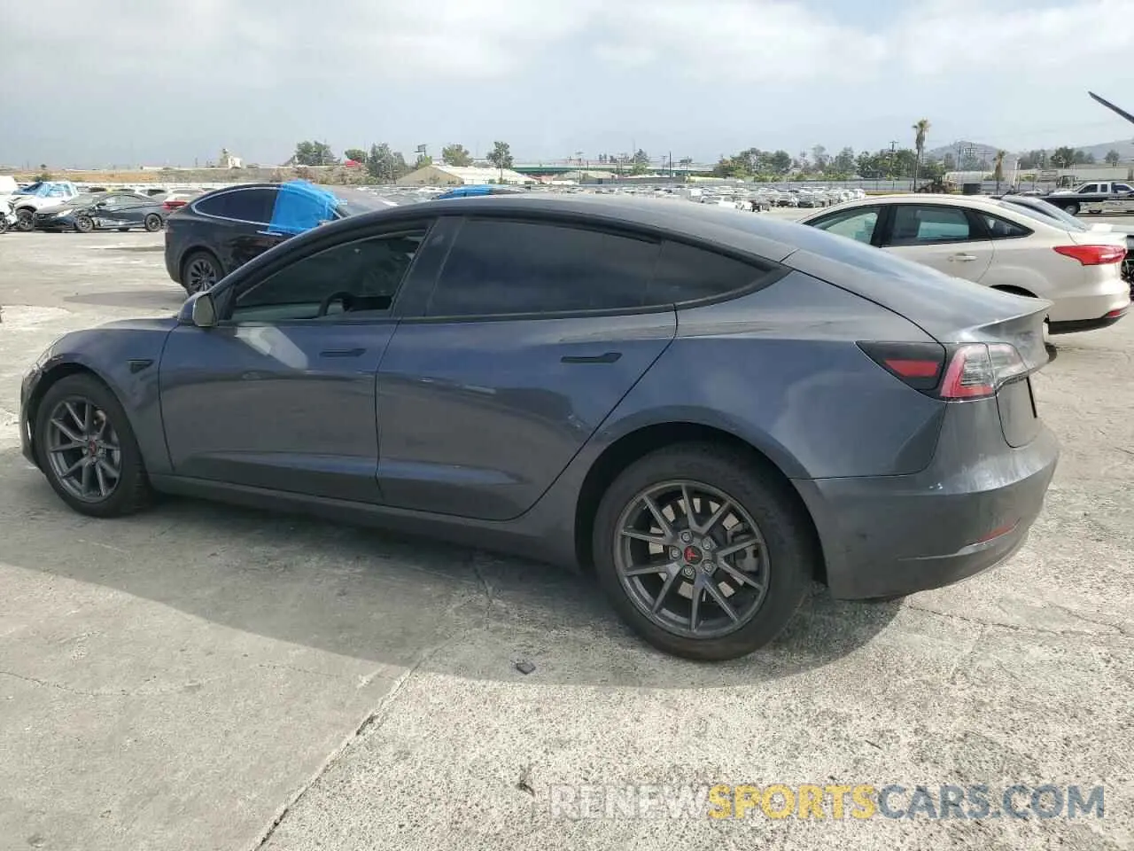 2 fotografías del automóvil dañado 5YJ3E1EA0PF453973 TESLA MODEL 3 2023
