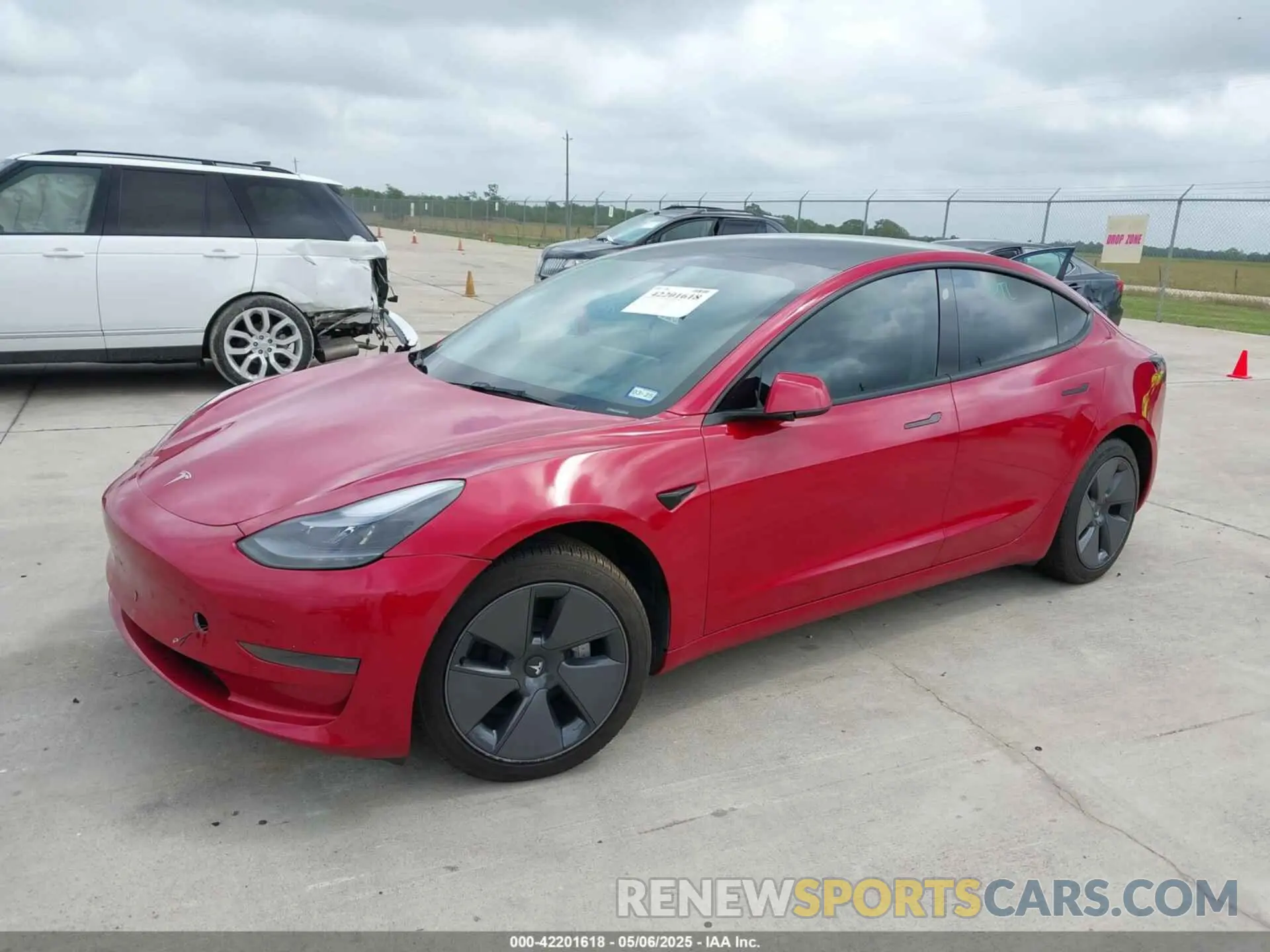 2 fotografías del automóvil dañado 5YJ3E1EA0PF455058 TESLA MODEL 3 2023