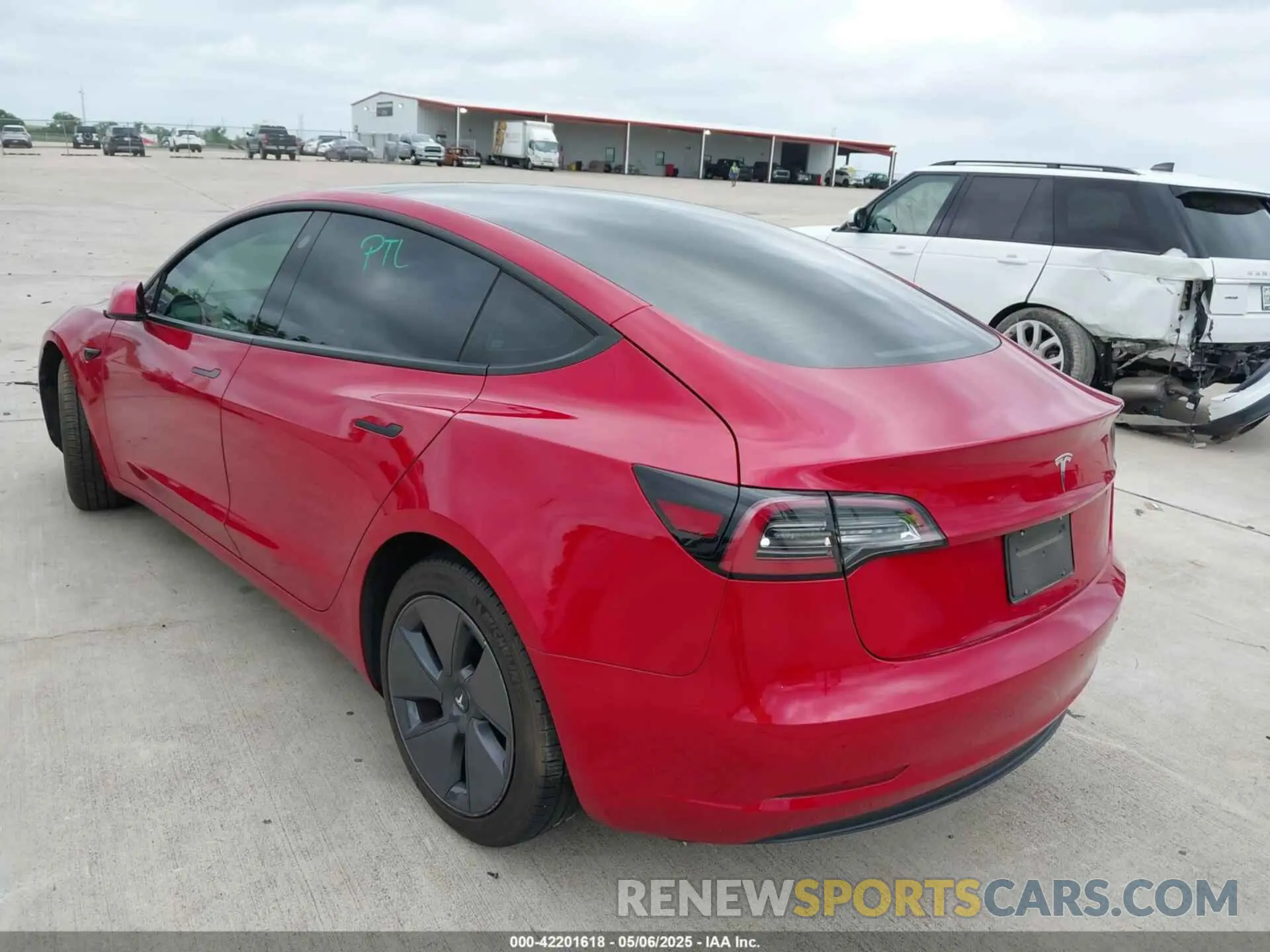 3 fotografías del automóvil dañado 5YJ3E1EA0PF455058 TESLA MODEL 3 2023