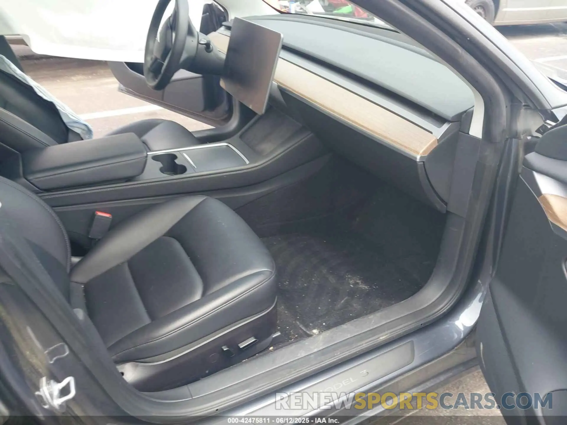 5 fotografías del automóvil dañado 5YJ3E1EA0PF495110 TESLA MODEL 3 2023