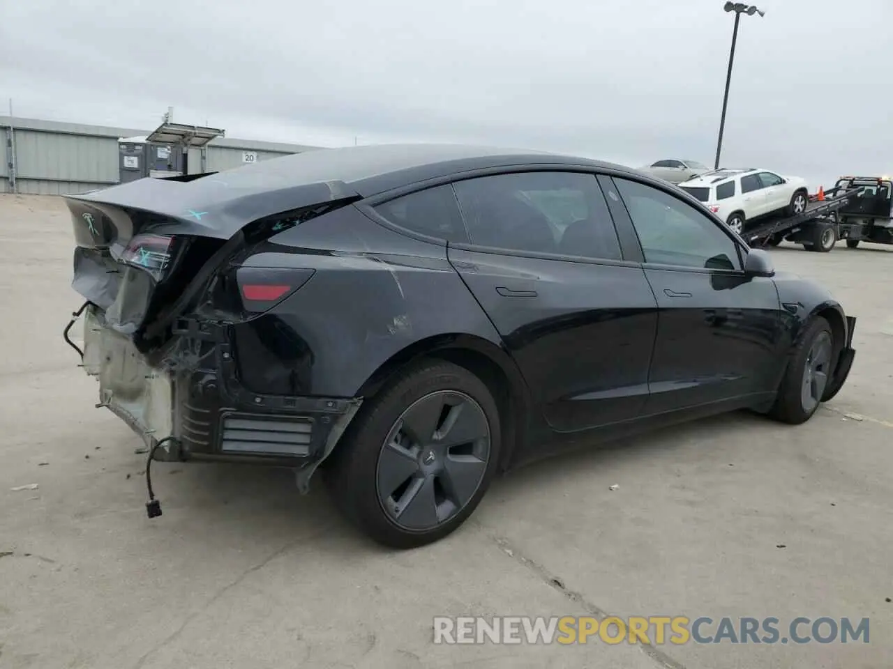 3 fotografías del automóvil dañado 5YJ3E1EA0PF565365 TESLA MODEL 3 2023