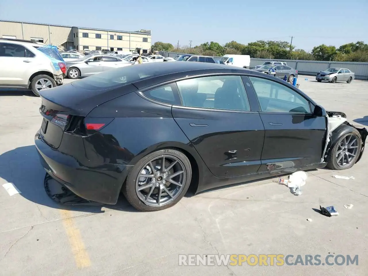 3 fotografías del automóvil dañado 5YJ3E1EA0PF658760 TESLA MODEL 3 2023