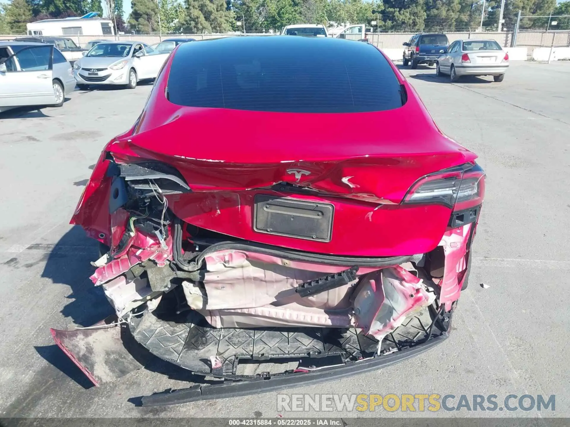 17 fotografías del automóvil dañado 5YJ3E1EA1PF385490 TESLA MODEL 3 2023