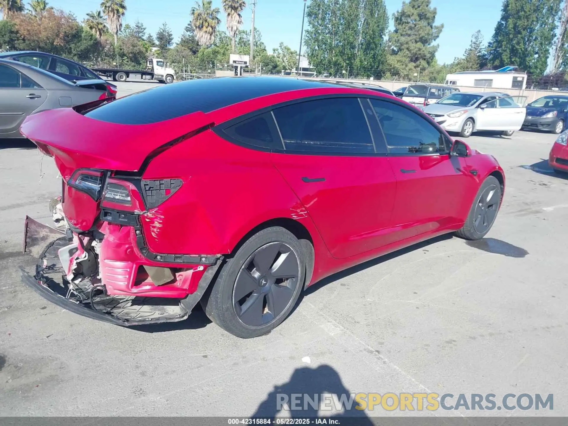 4 fotografías del automóvil dañado 5YJ3E1EA1PF385490 TESLA MODEL 3 2023