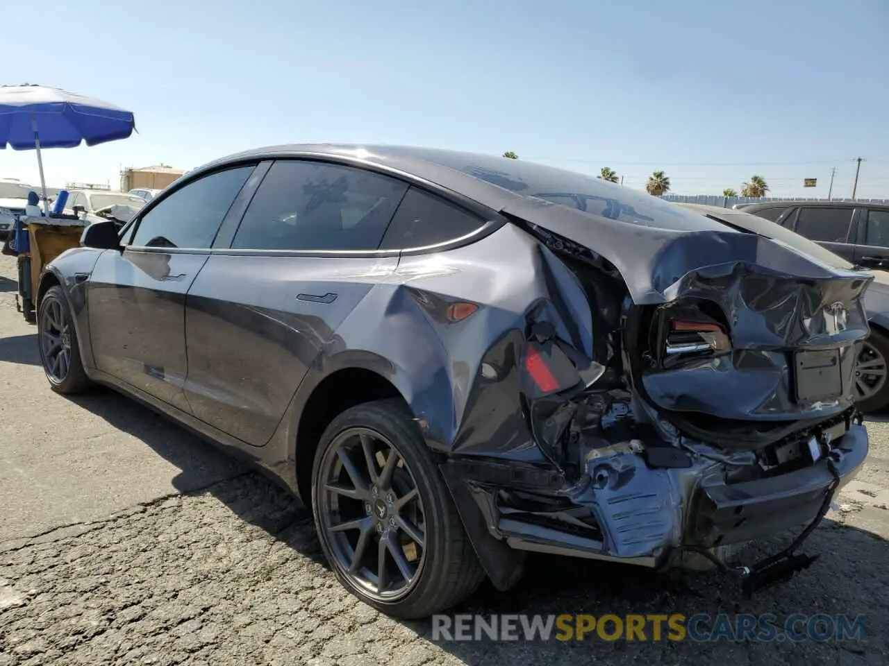 2 fotografías del automóvil dañado 5YJ3E1EA1PF568579 TESLA MODEL 3 2023