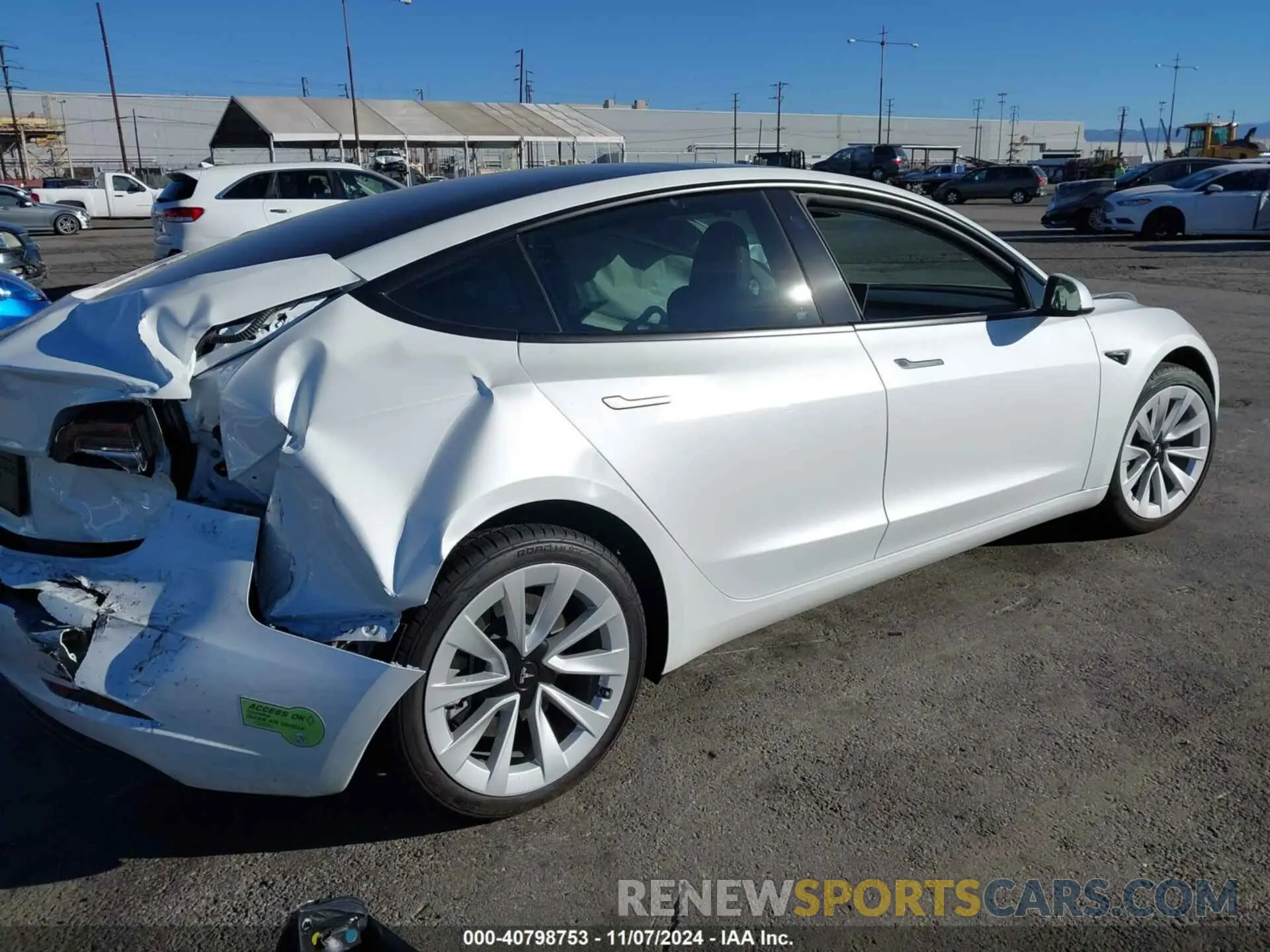 4 fotografías del automóvil dañado 5YJ3E1EA1PF569117 TESLA MODEL 3 2023