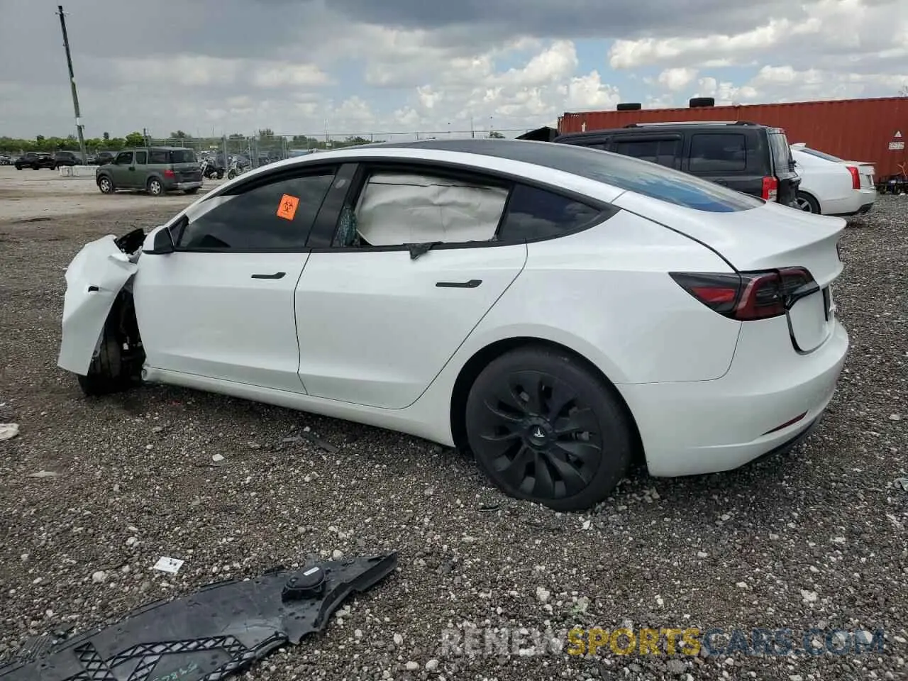 2 fotografías del automóvil dañado 5YJ3E1EA1PF600818 TESLA MODEL 3 2023