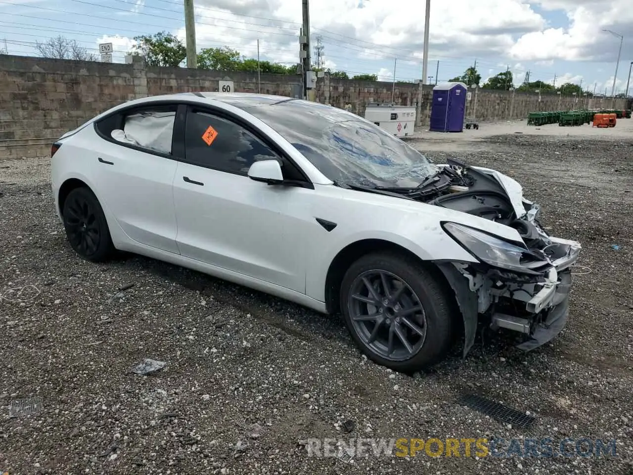4 fotografías del automóvil dañado 5YJ3E1EA1PF600818 TESLA MODEL 3 2023