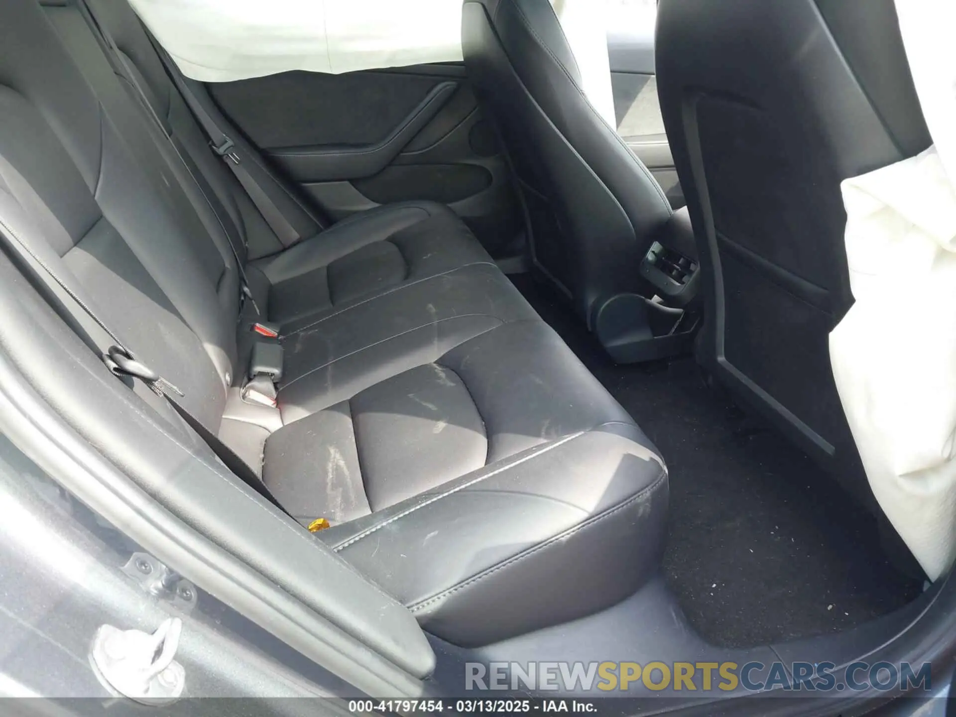 8 fotografías del automóvil dañado 5YJ3E1EA1PF601418 TESLA MODEL 3 2023