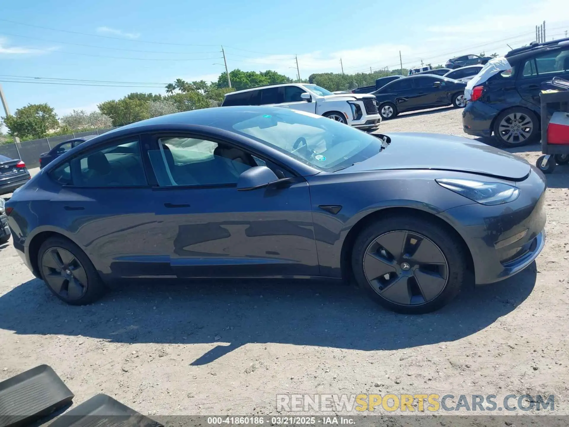 13 fotografías del automóvil dañado 5YJ3E1EA1PF622012 TESLA MODEL 3 2023