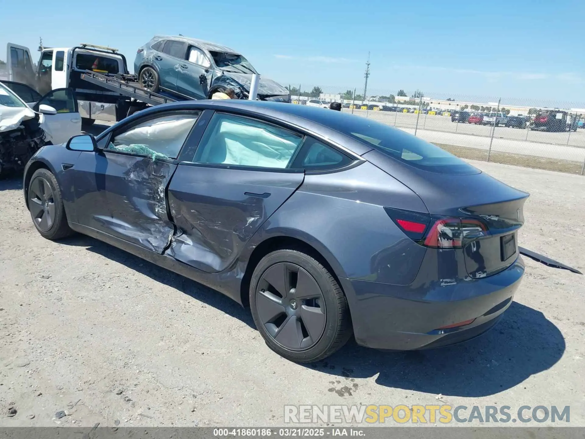 3 fotografías del automóvil dañado 5YJ3E1EA1PF622012 TESLA MODEL 3 2023