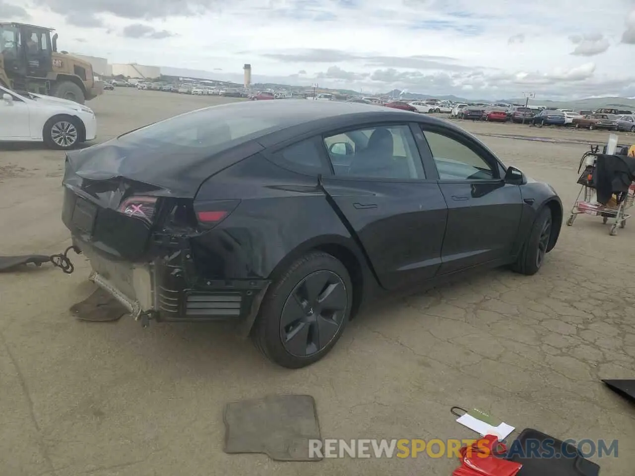 3 fotografías del automóvil dañado 5YJ3E1EA1PF645998 TESLA MODEL 3 2023