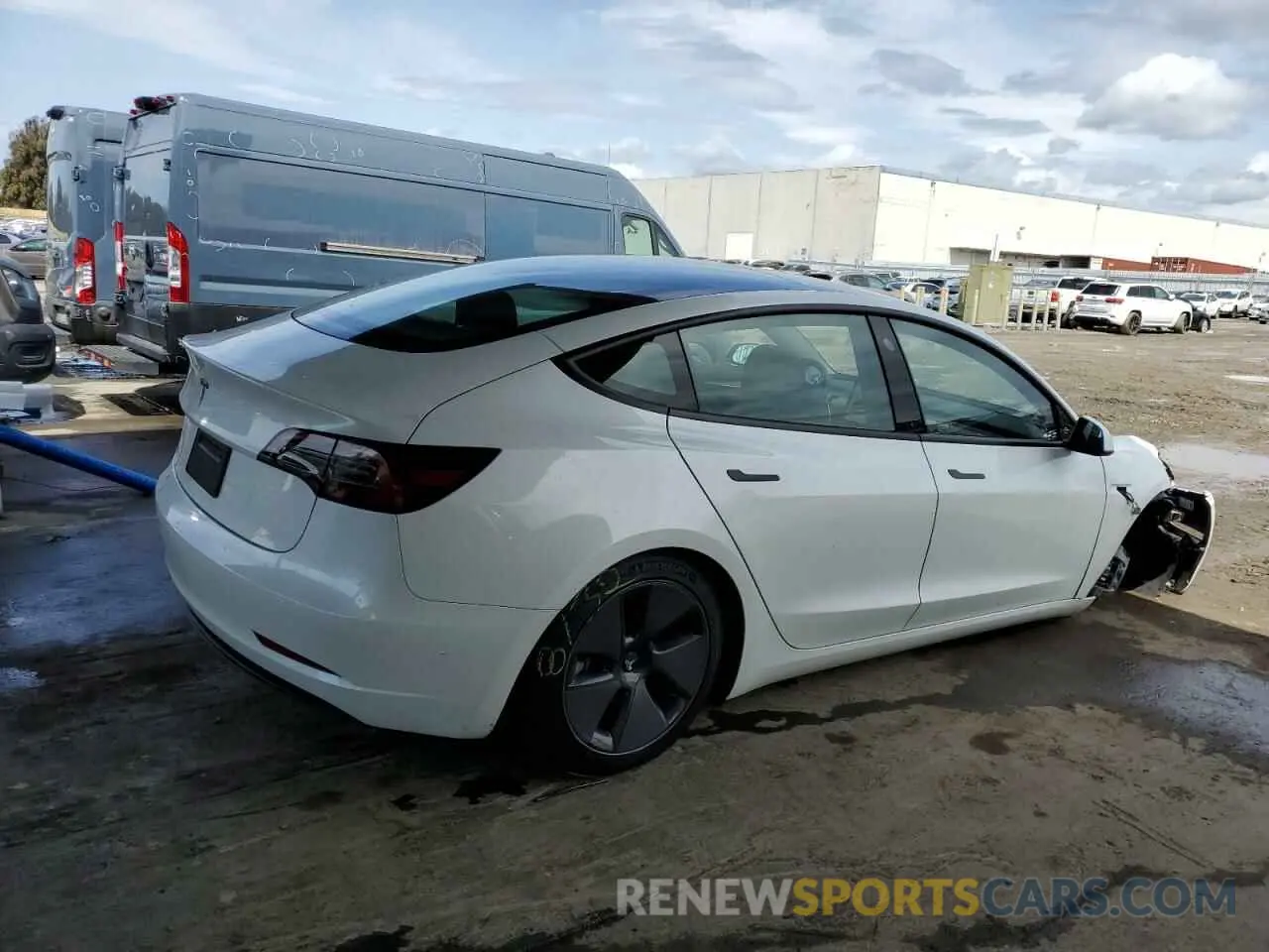 3 fotografías del automóvil dañado 5YJ3E1EA1PF646441 TESLA MODEL 3 2023