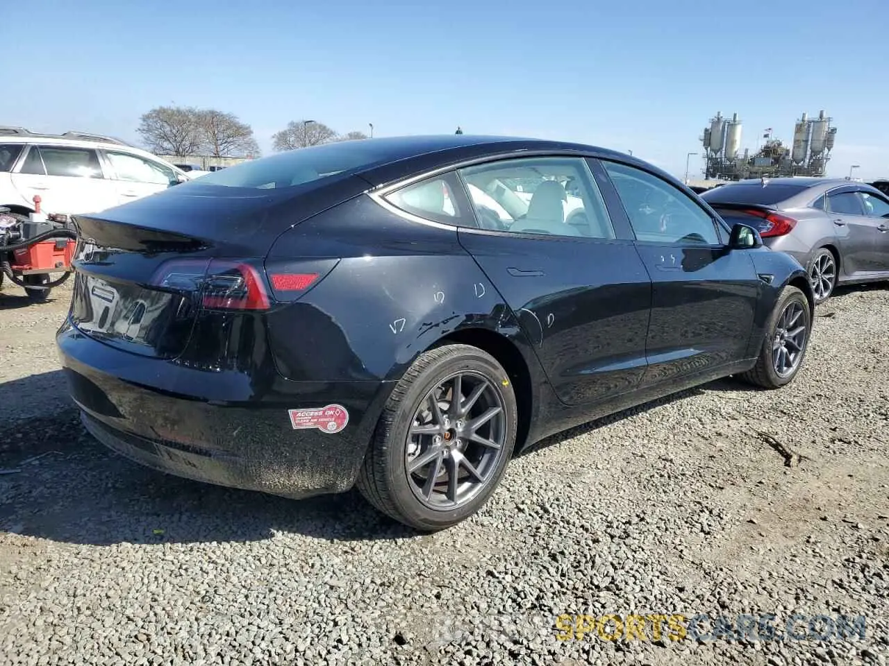 3 fotografías del automóvil dañado 5YJ3E1EA1PF685532 TESLA MODEL 3 2023