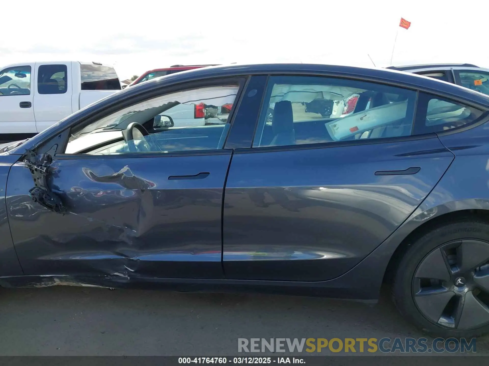 14 fotografías del automóvil dañado 5YJ3E1EA1PF691699 TESLA MODEL 3 2023